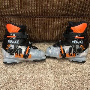 Italian Dalbello ski boots, kids size 1